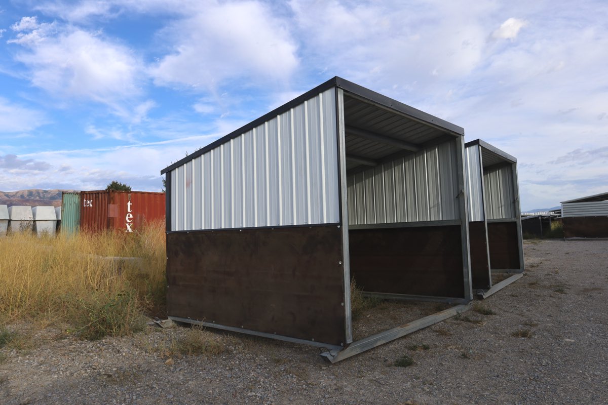 Skids 12'x12'