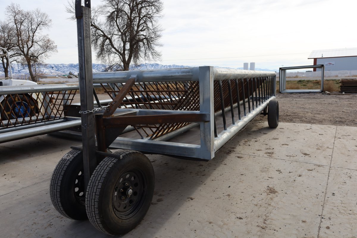 Heavy-Duty Feed Wagon