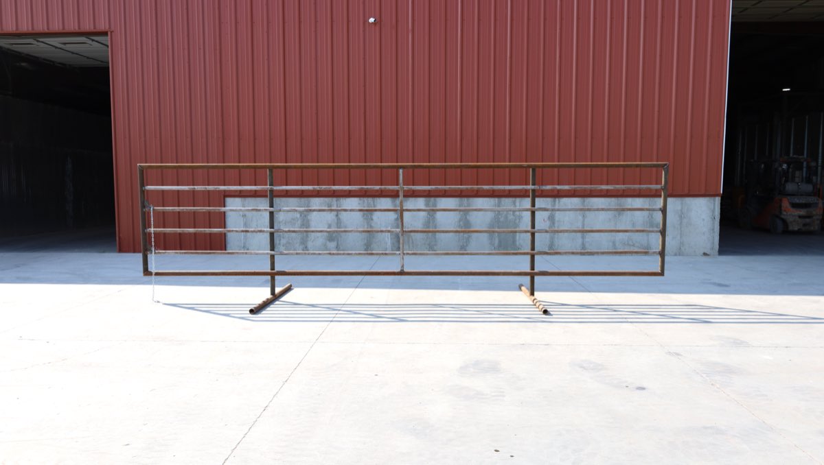 Self- Standing Panel 6 Rail 5.5'x20'